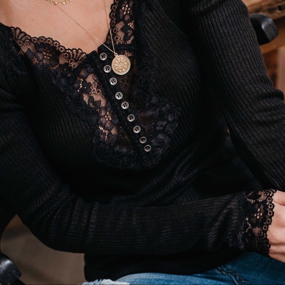 LAST‼️Lace me Up Henley-Black - Picture 8 of 8